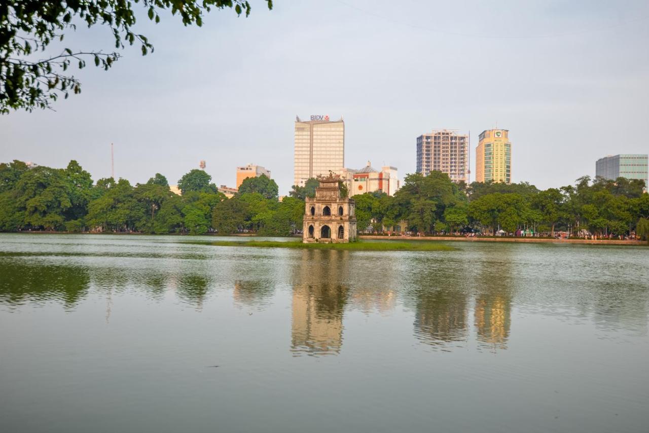 22Housing Hotel & Apartment 81 Linh Lang Hanoi Exterior photo