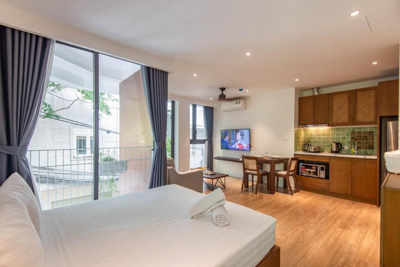 22Housing Hotel & Apartment 81 Linh Lang Hanoi Exterior photo